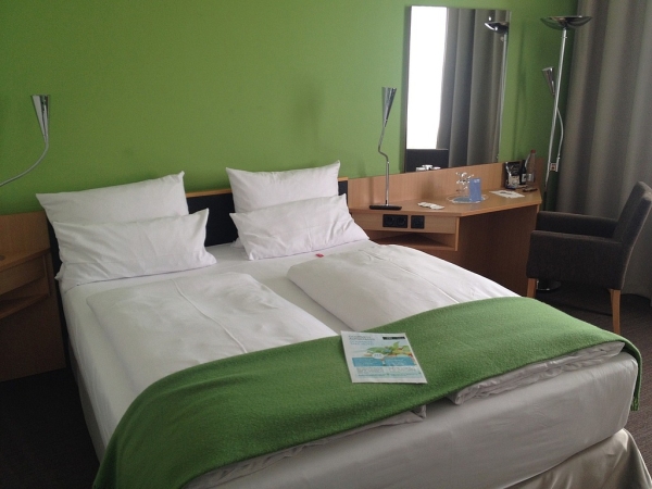 555. Szobalány osztrák munka Salzburg 555. Szobalány osztrák munka Salzburg